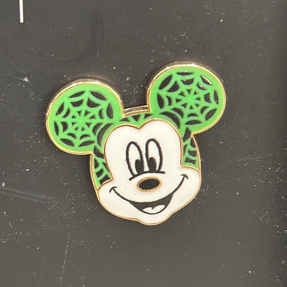 BaubleBar X Disney MICKEY MOUSE Halloween Glow in the Dark Spiderweb Earrings - Picture 4 of 7